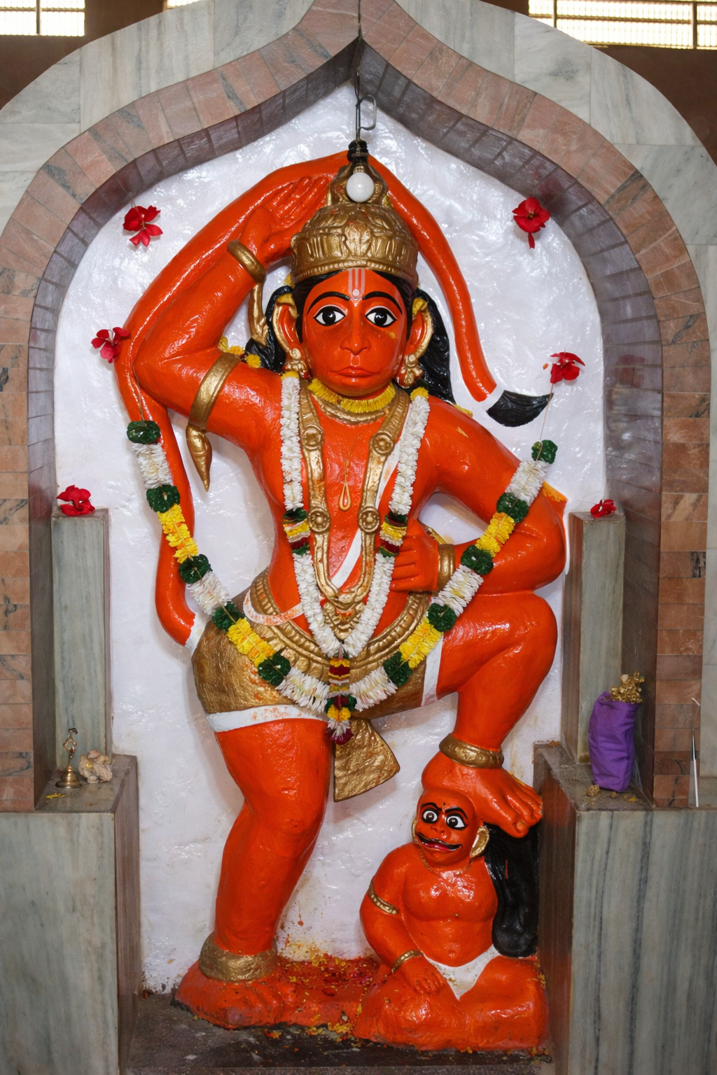 Masur Maruti Temple - East-facing Idol